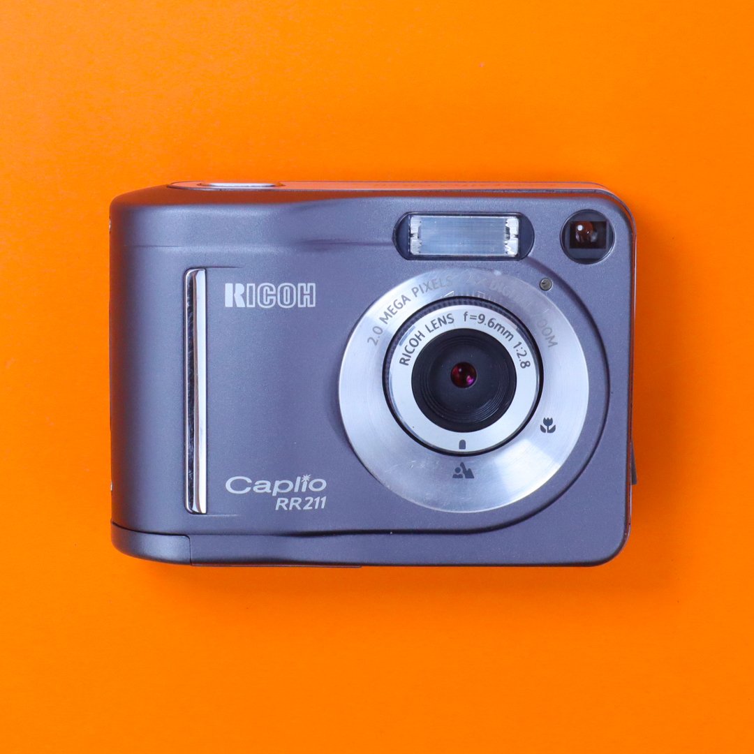 Ricoh Caplio RR211