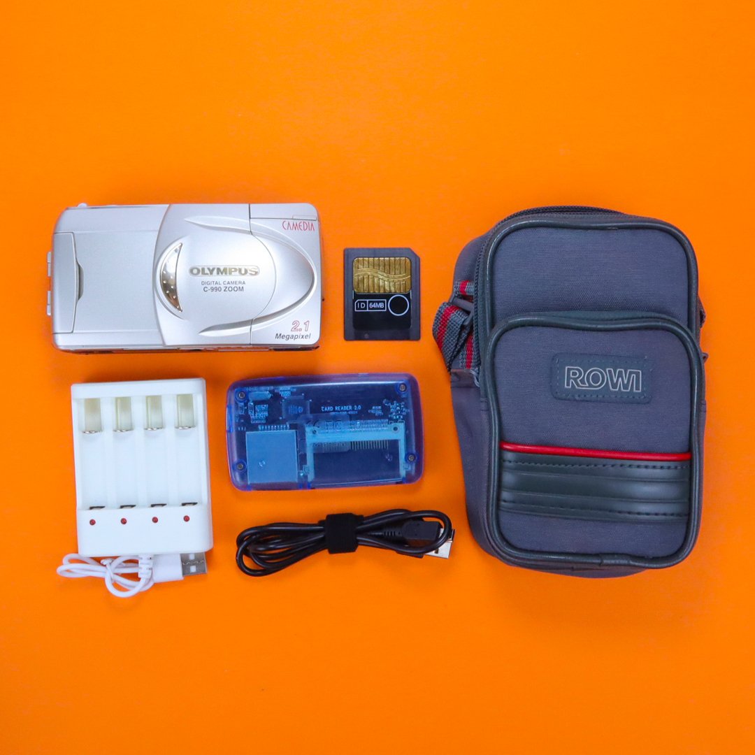 Olympus Camedia C-990