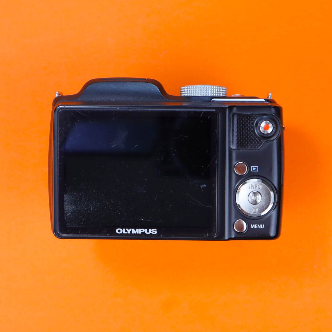 Olympus SP-720UZ