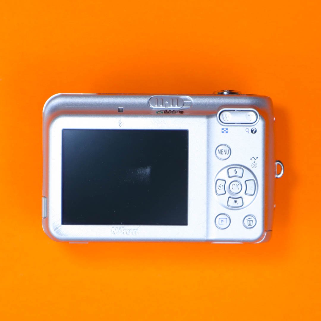 Nikon Coolpix L5