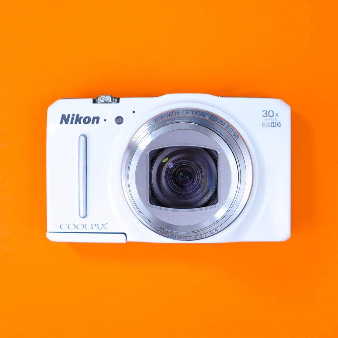 Nikon Coolpix S9700