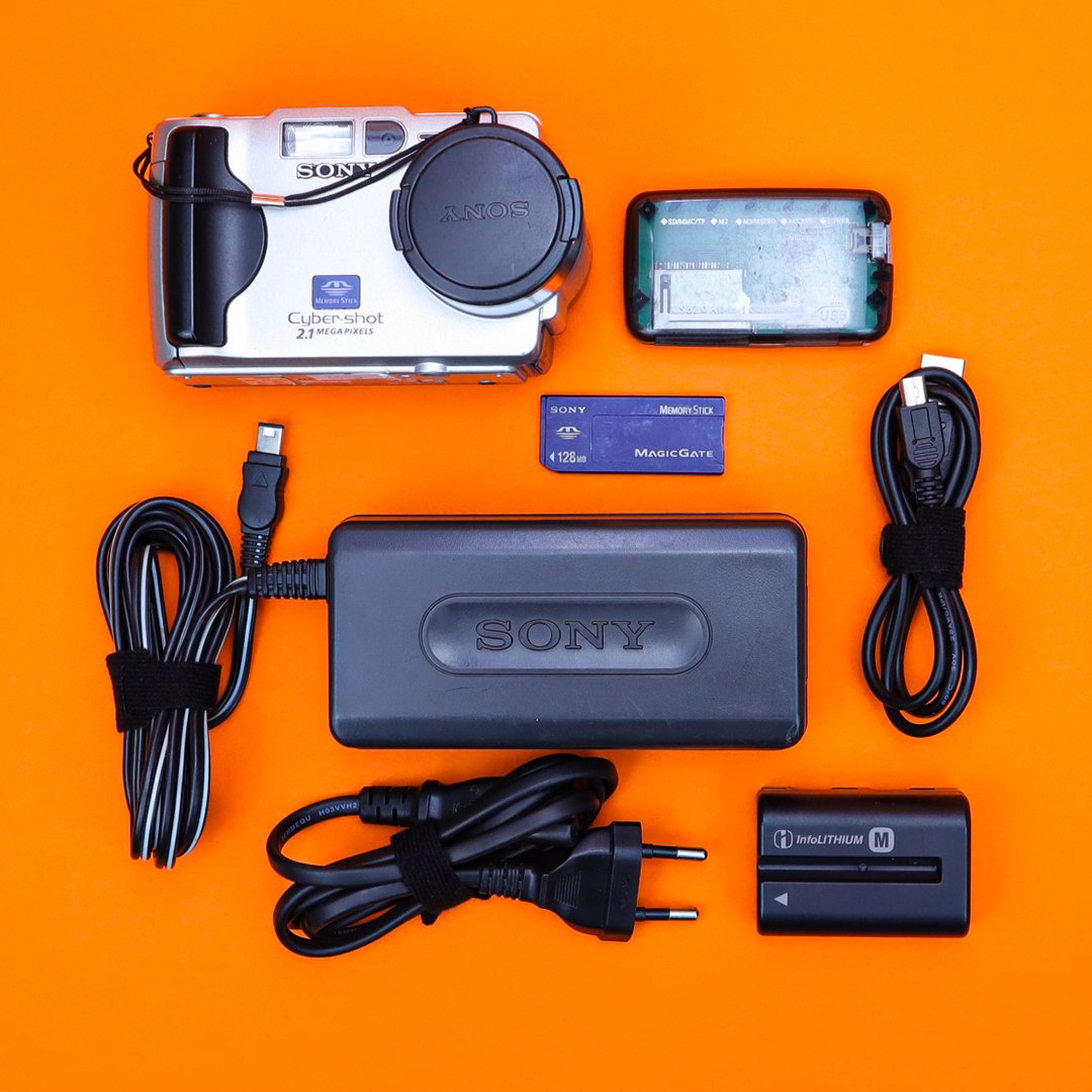 Sony Cyber-shot DSC-S50