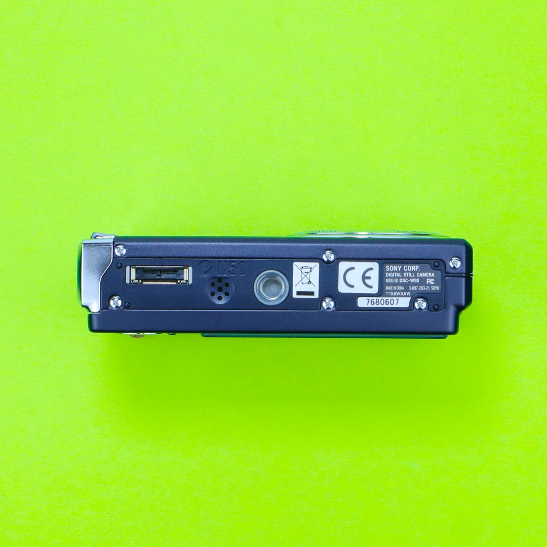 Sony Cyber-shot DSC-W90