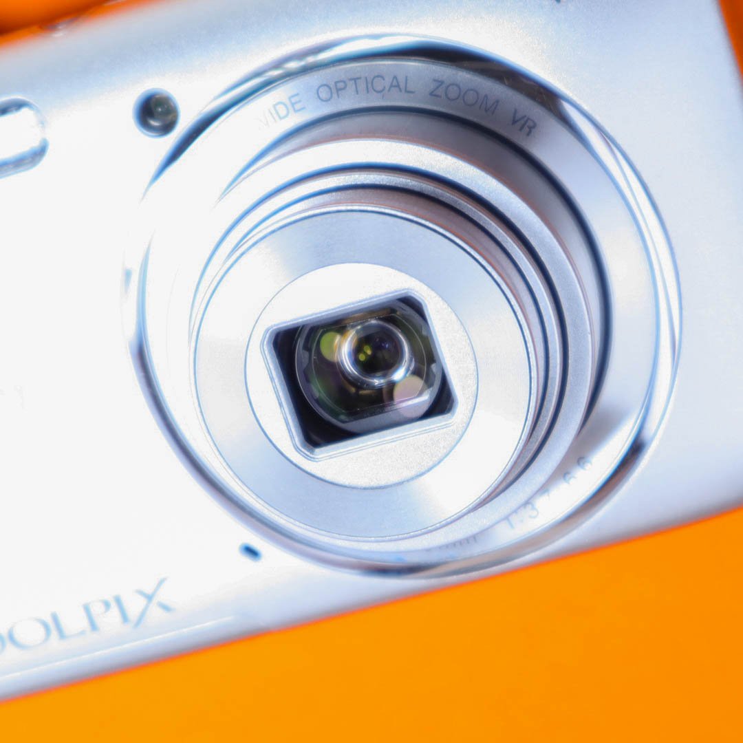 Nikon Coolpix S3600