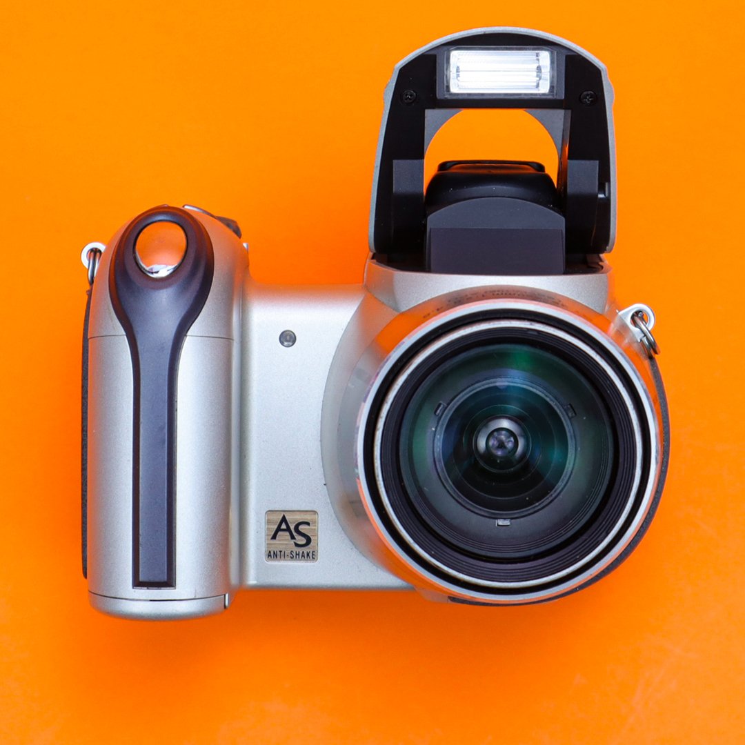 Konica Minolta DiMAGE Z5