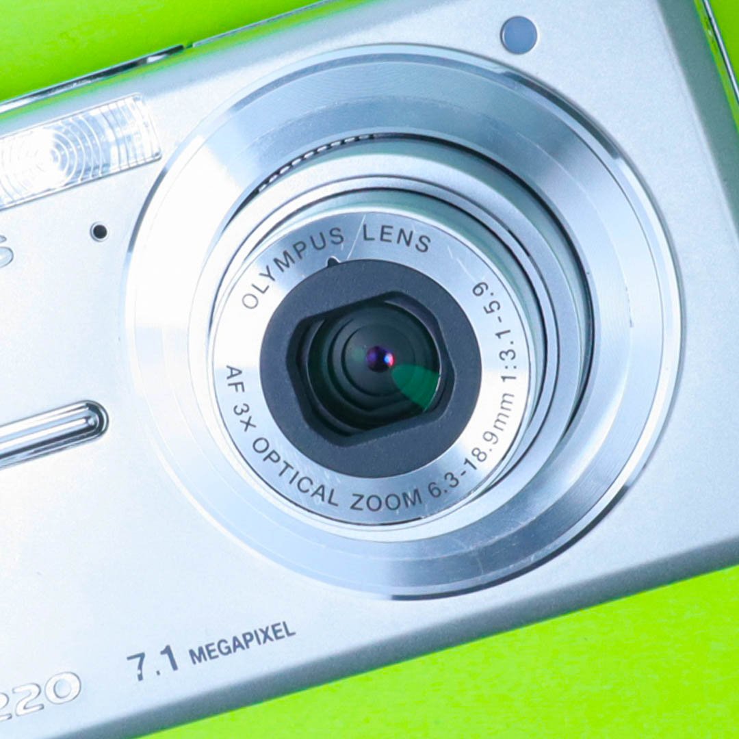 Olympus FE-220