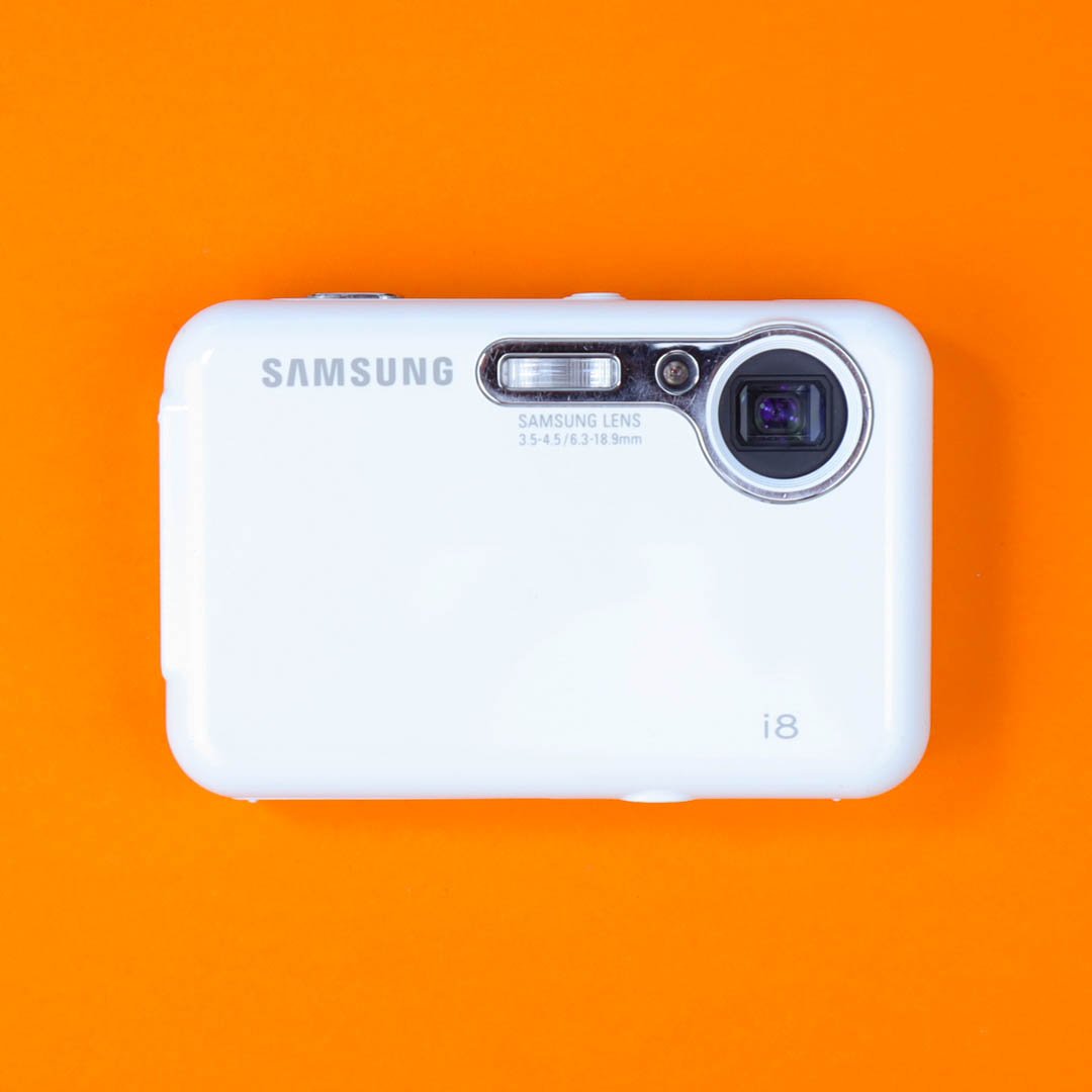 Samsung i8