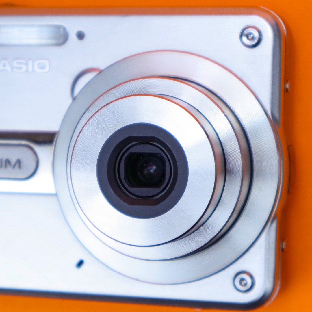 Casio Exilim EX-S100