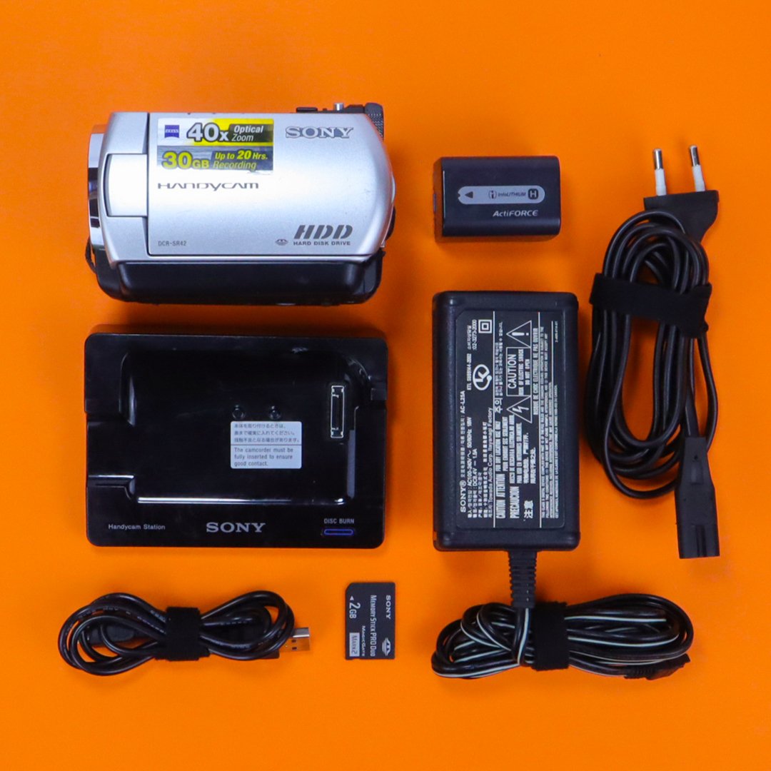 Sony Handycam DCR-SR42