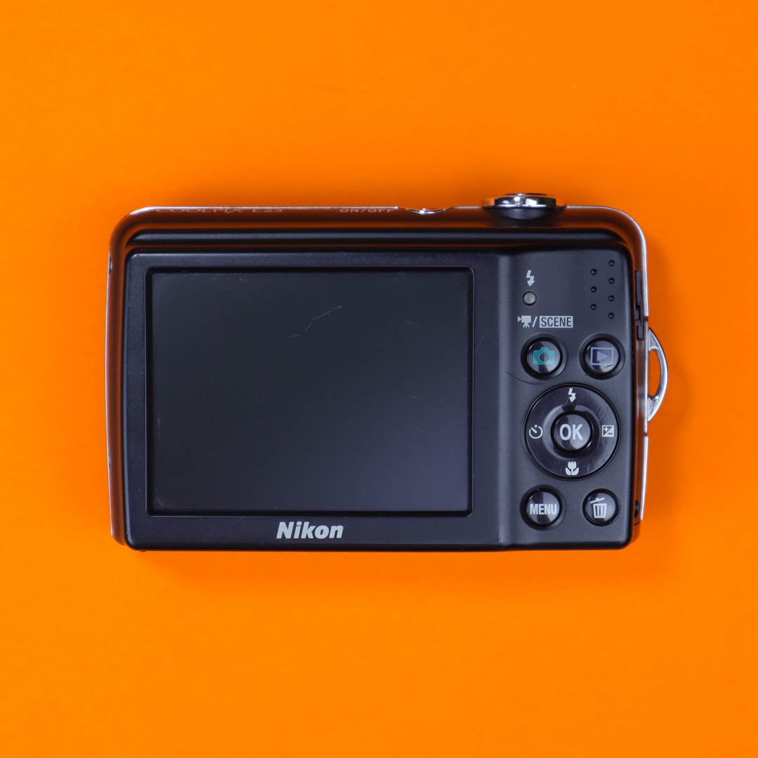 Nikon Coolpix L23