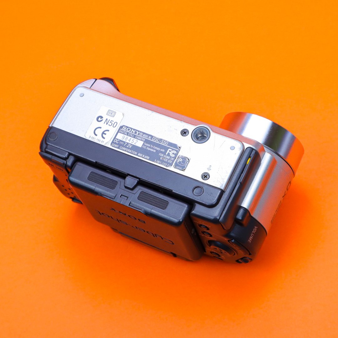 Sony Cyber-shot DSC-S50