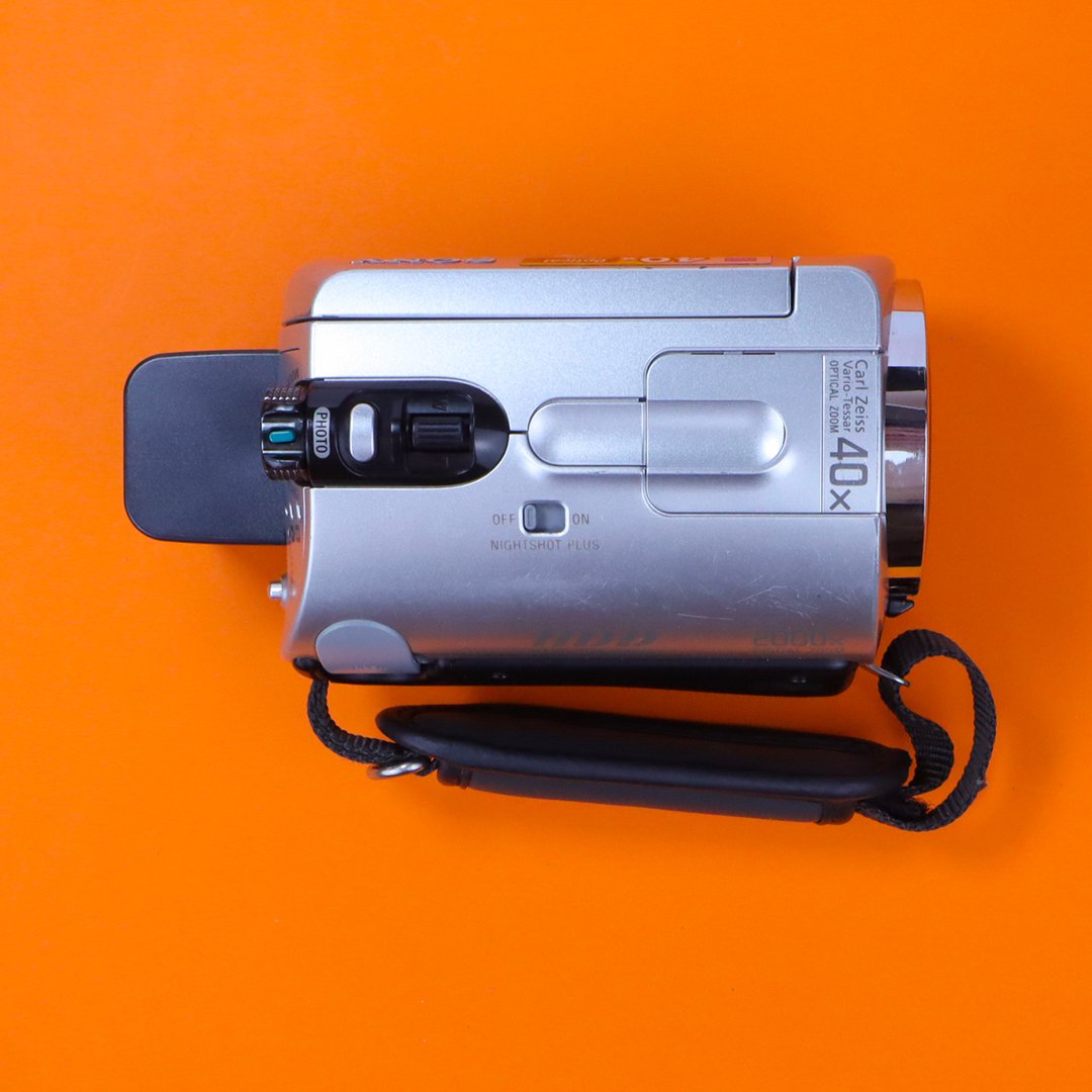 Sony Handycam DCR-SR42