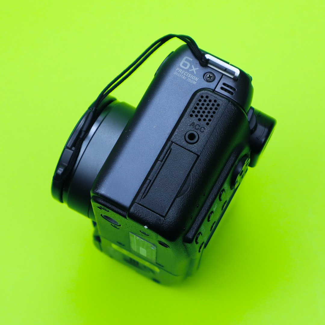 Sony Cyber-shot DSC-S85