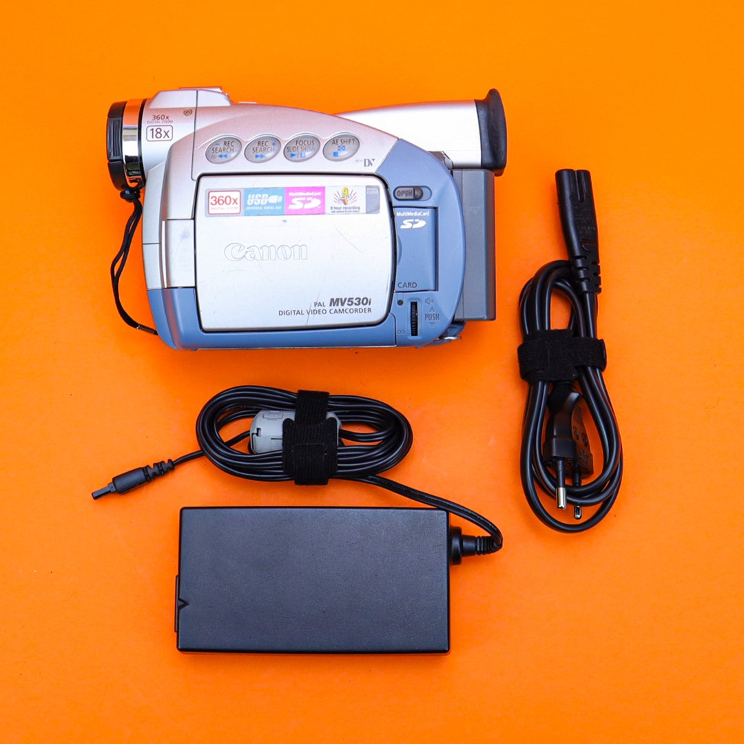 Canon MV530i