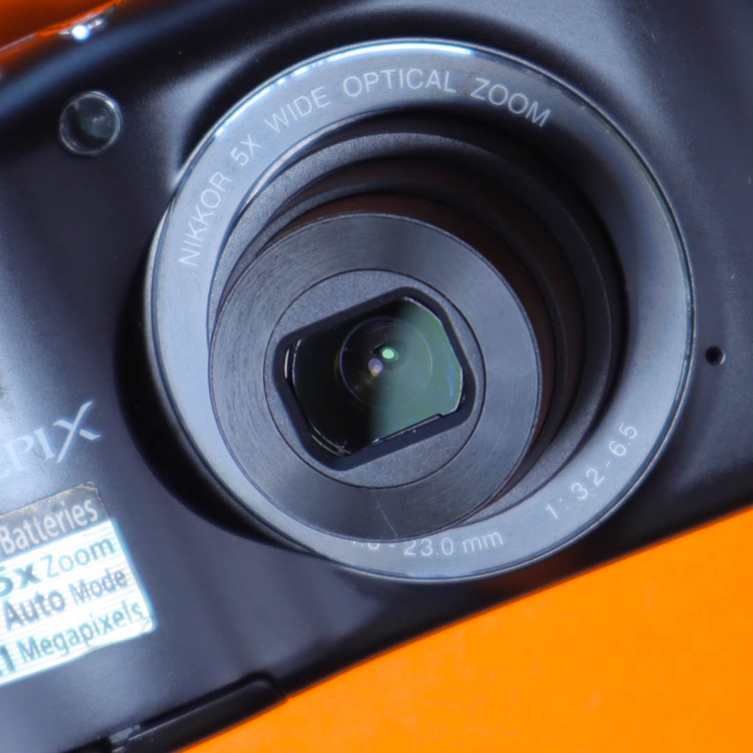 Nikon Coolpix L26
