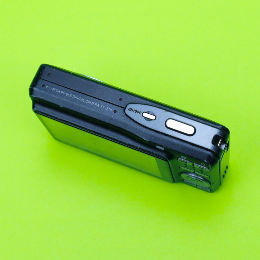 Casio Exilim EX-Z19