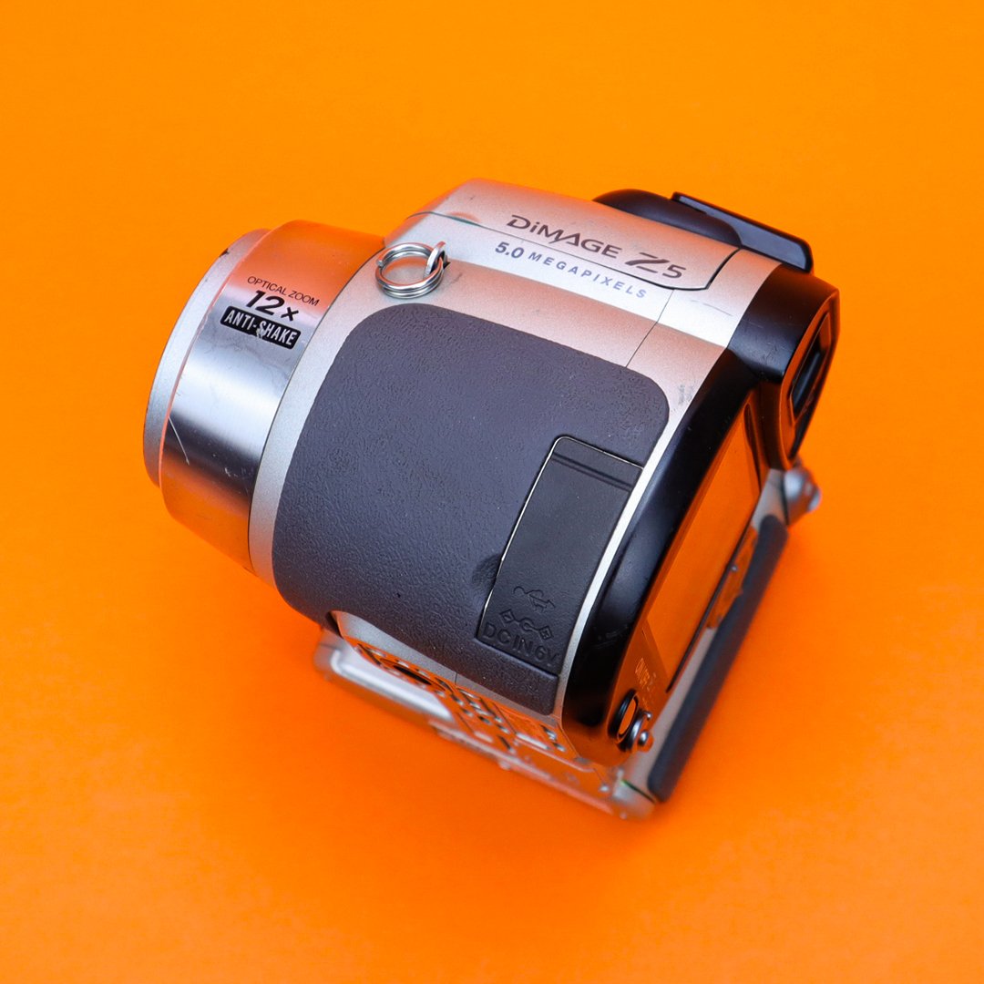 Konica Minolta DiMAGE Z5