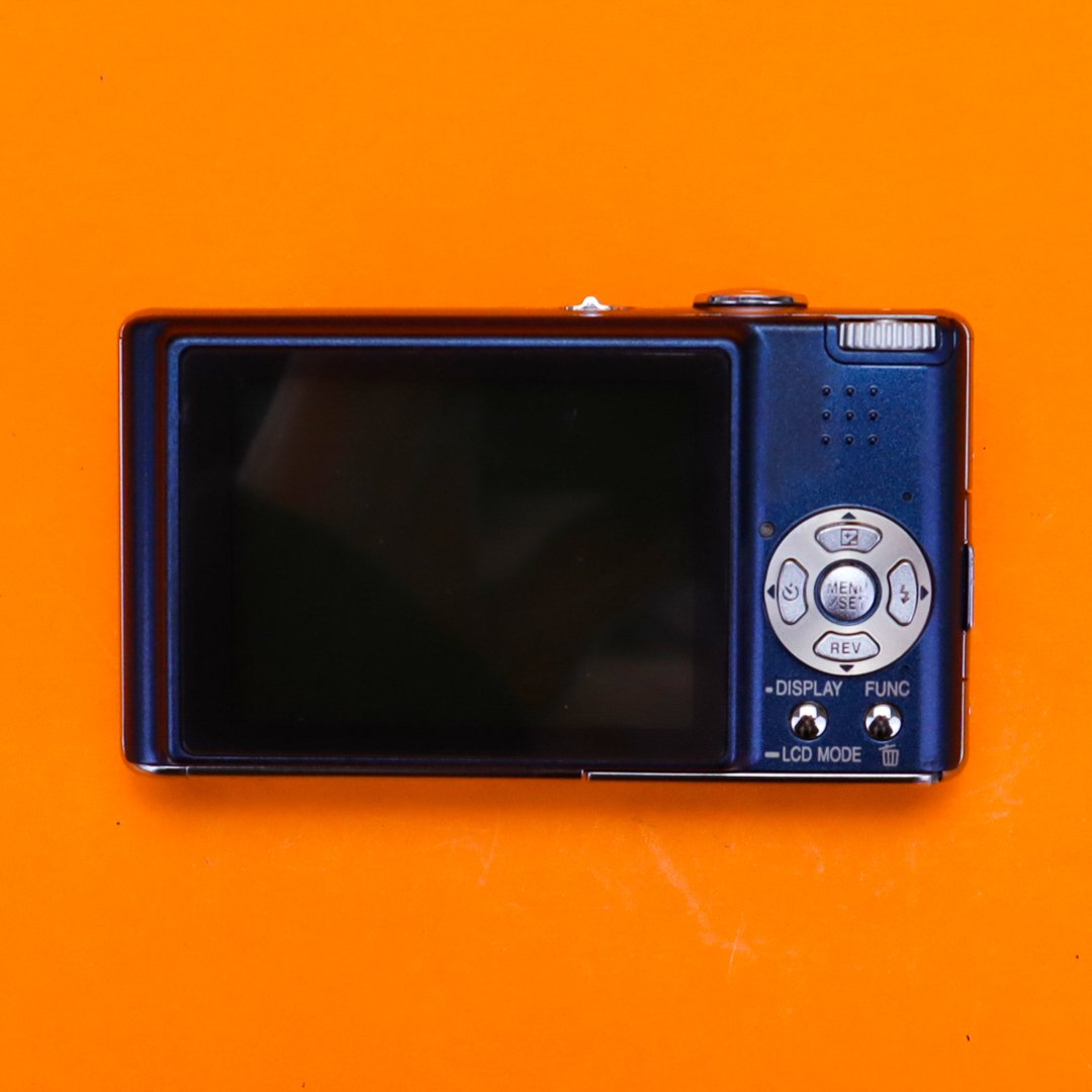 Panasonic Lumix DMC-FX30