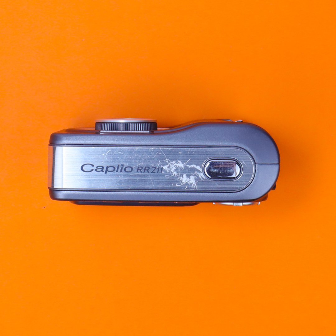 Ricoh Caplio RR211