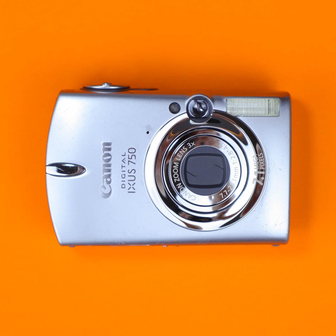 Canon Digital IXUS 750 дополнителна слика