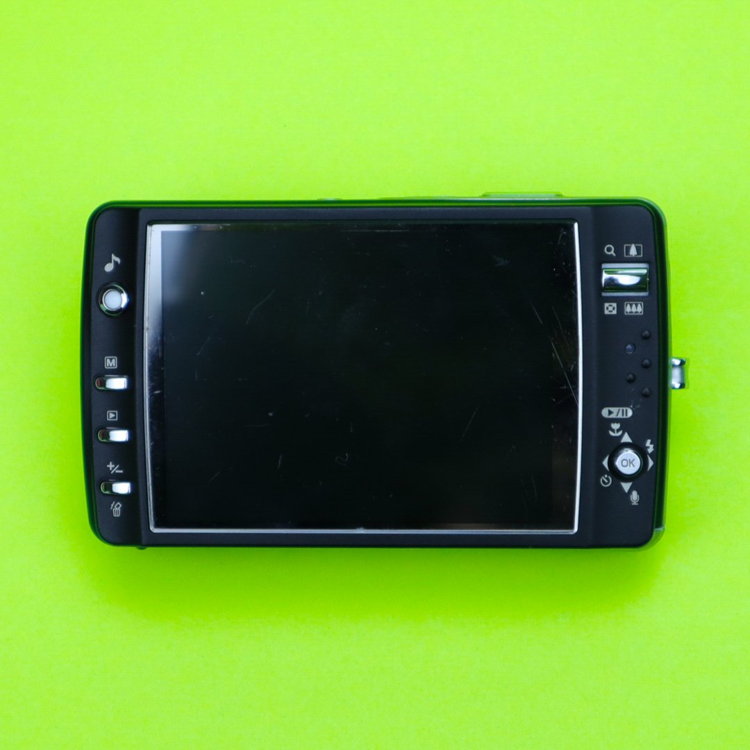 Hyundai L7330