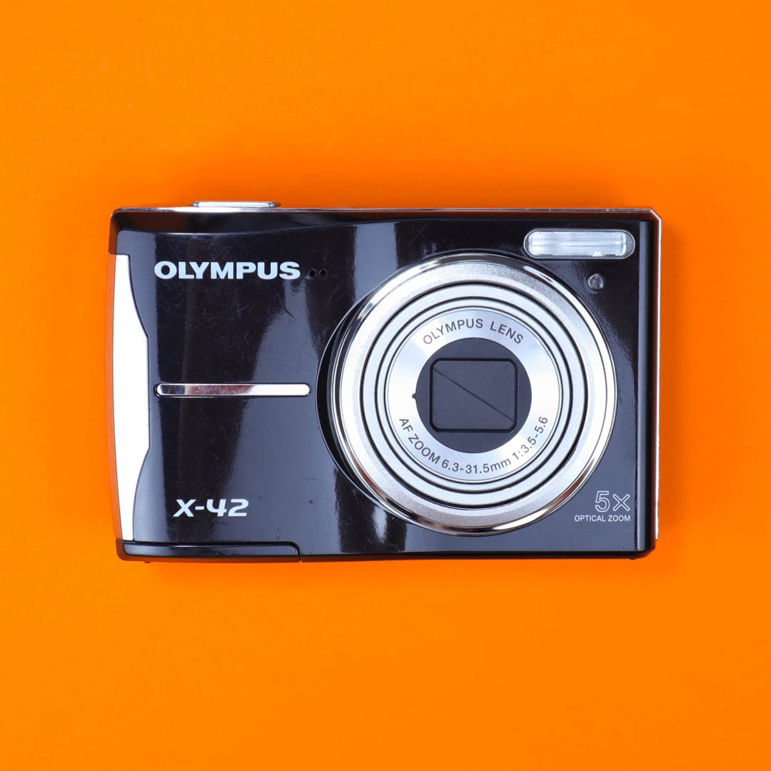 Olympus X-42 дополнителна слика