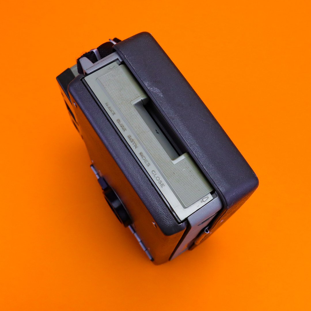 Polaroid Automatic 330 Land Camera