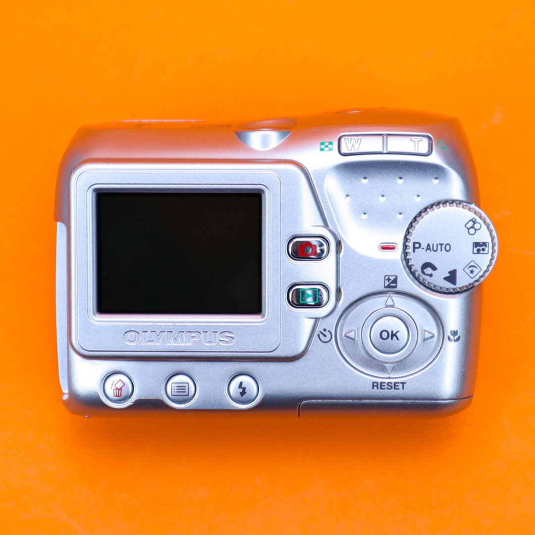 Olympus FE-100
