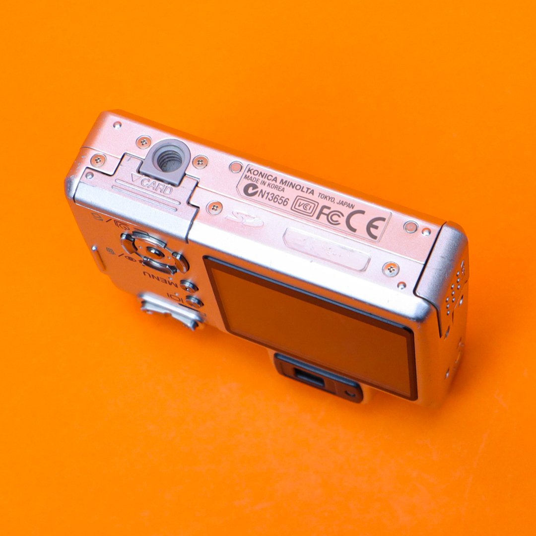 Minolta DiMAGE X50