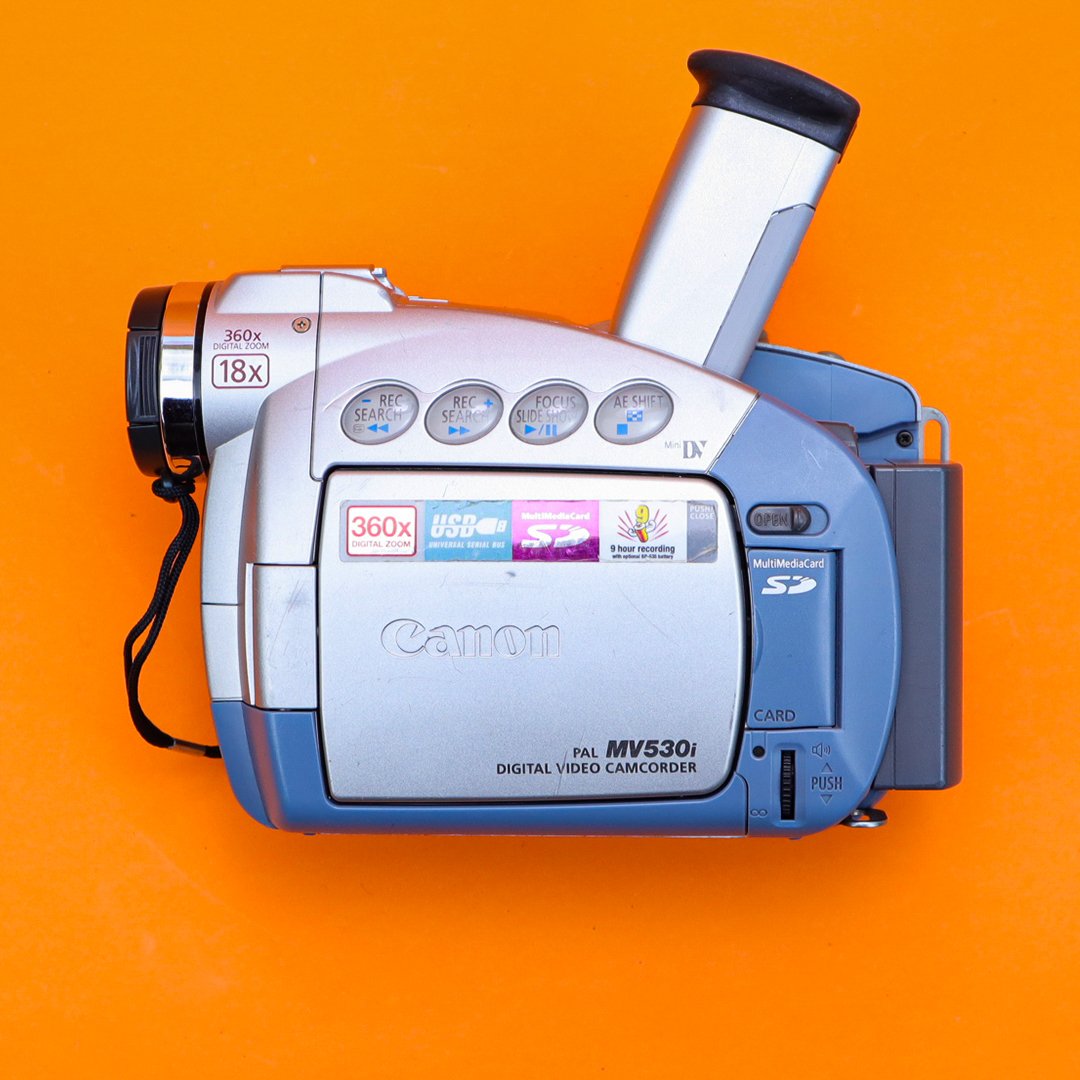 Canon MV530i