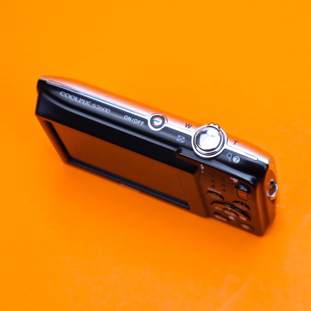 Nikon Coolpix S2700