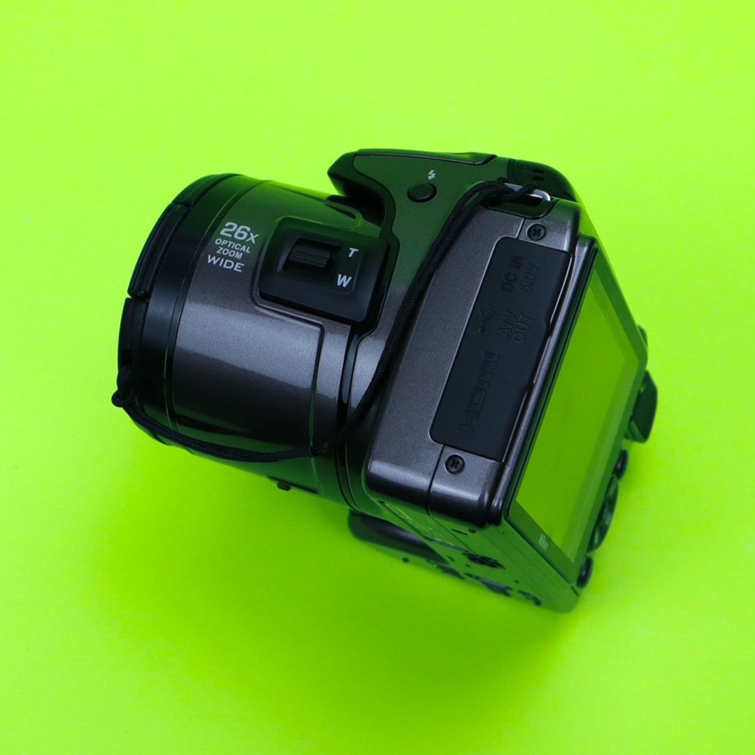 Nikon Coolpix L810