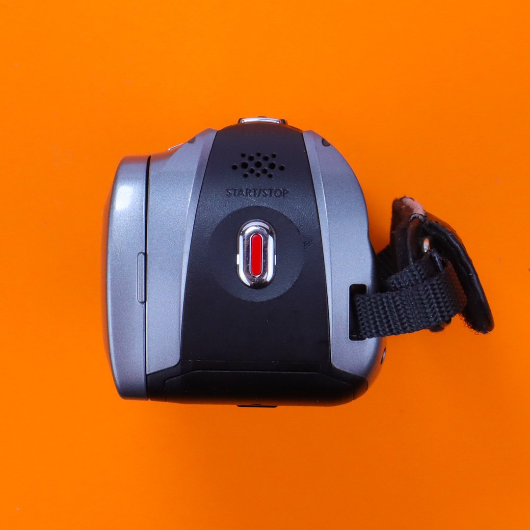 Canon Legria HF R206
