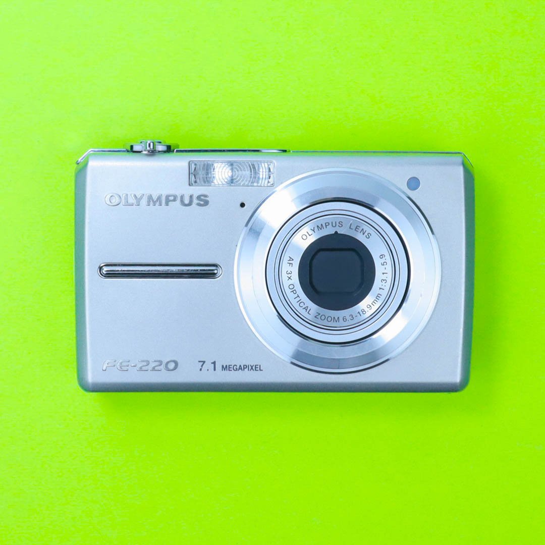Olympus FE-220 дополнителна слика
