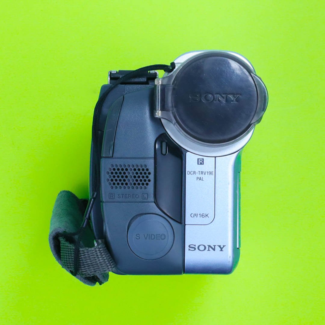 Sony Handycam DCR-TRV19E