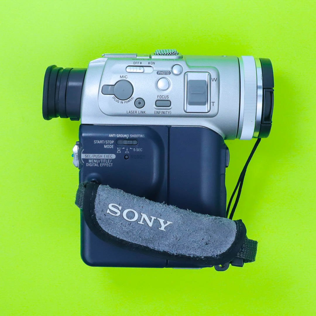 Sony Handycam DCR-PC100E