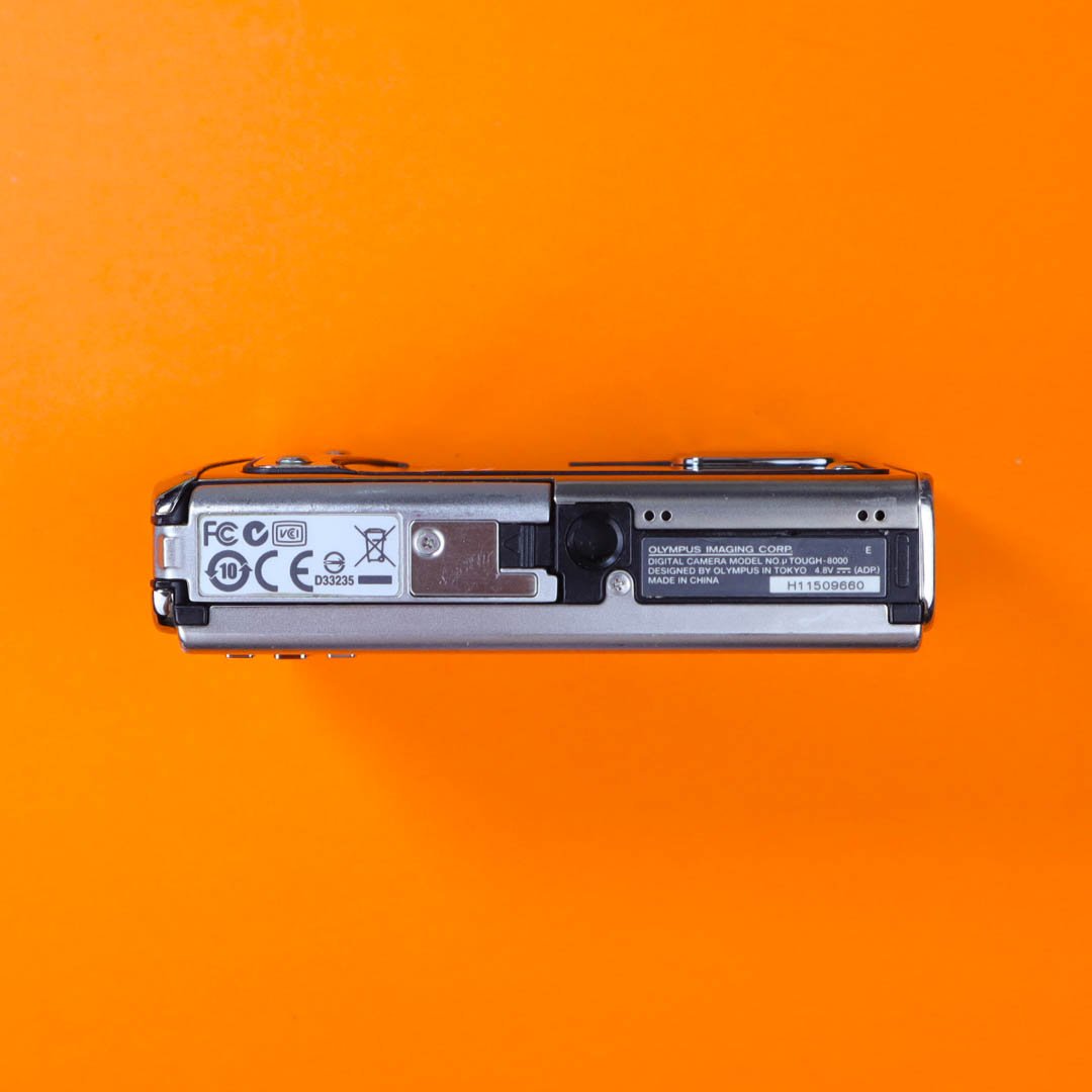 Olympus µ Tough-8000