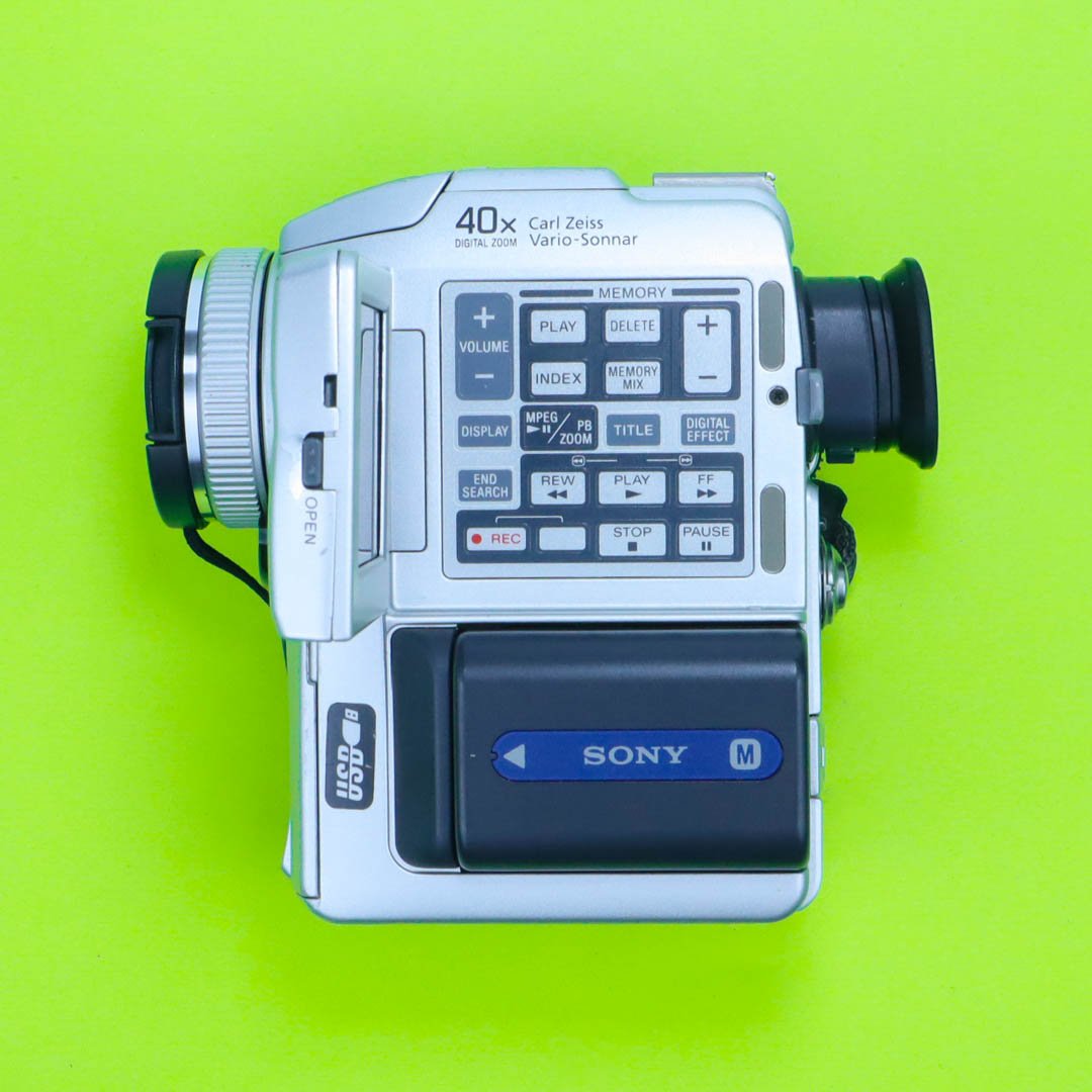 Sony Handycam DCR-PC110E