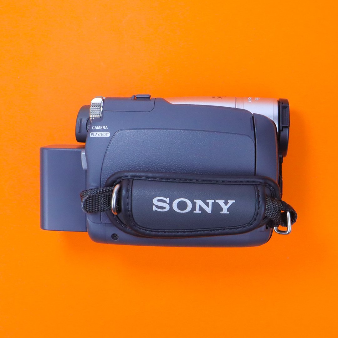 Sony Handycam DCR-HC27E