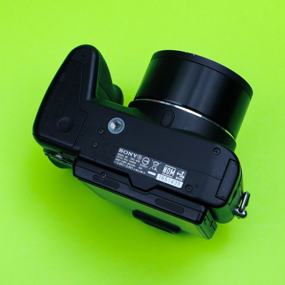Sony Cyber-shot DSC-H50