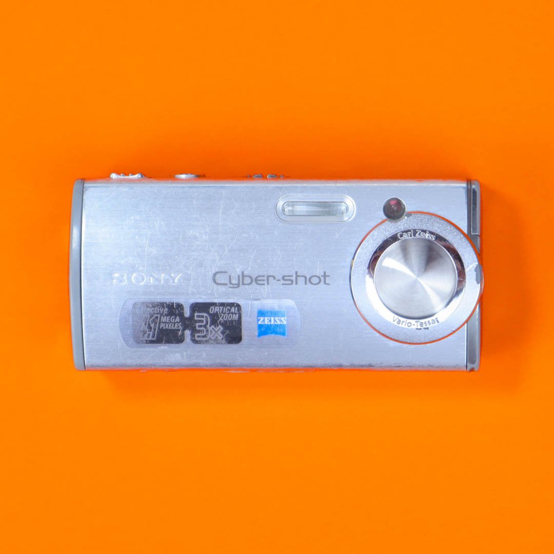 Sony Cyber-shot DSC-L1 дополнителна слика