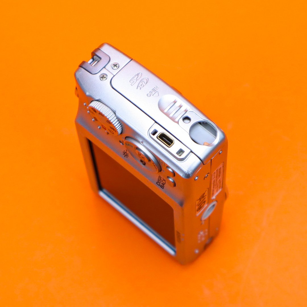 Fujifilm FinePix F480
