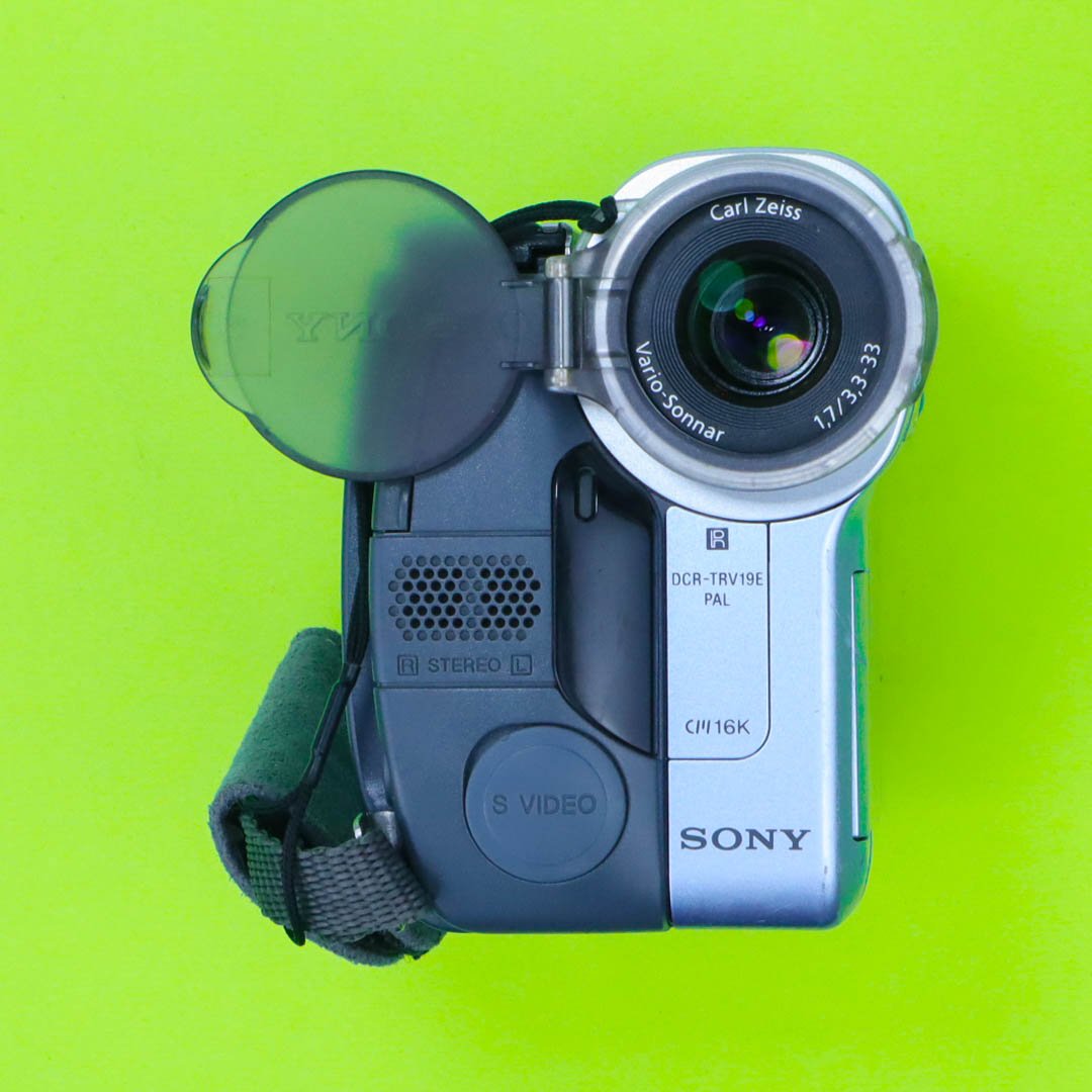 Sony Handycam DCR-TRV19E