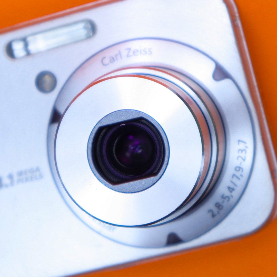 Sony Cyber-shot DSC-N1