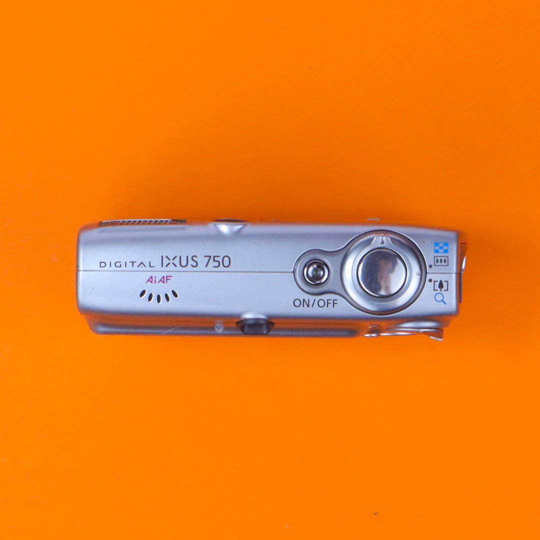 Canon Digital IXUS 750