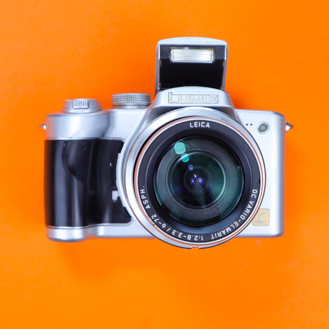 Panasonic Lumix DMC-FZ5 дополнителна слика