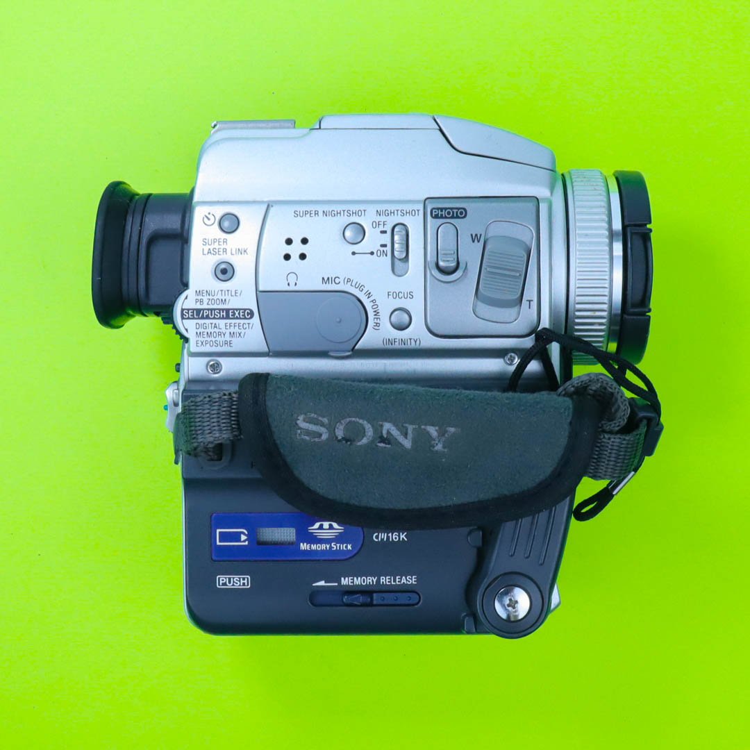 Sony Handycam DCR-PC110E