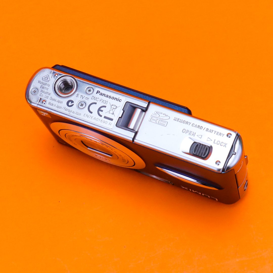 Panasonic Lumix DMC-FX30