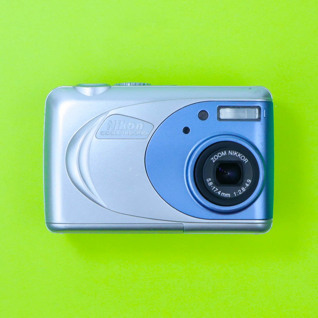 Nikon Coolpix 2000