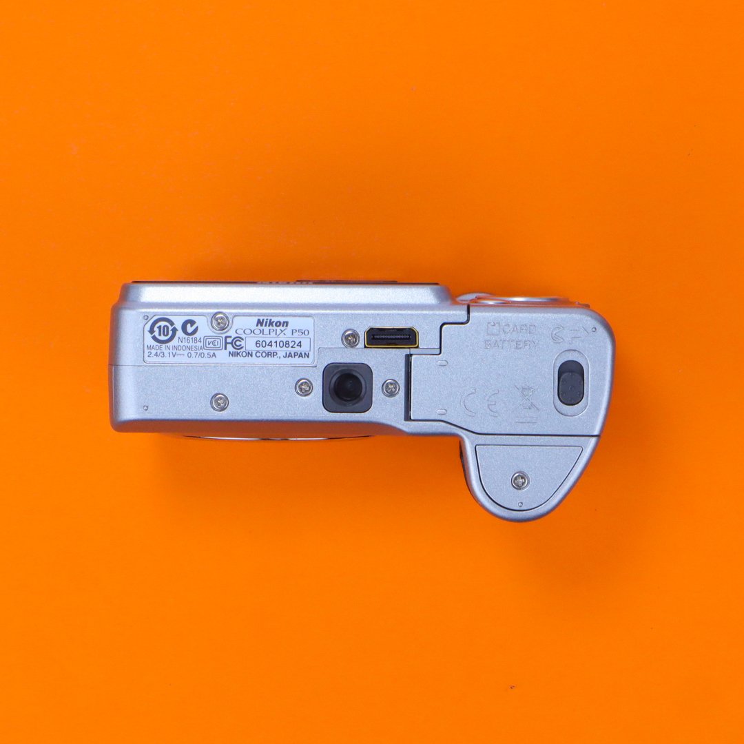 Nikon Coolpix P50